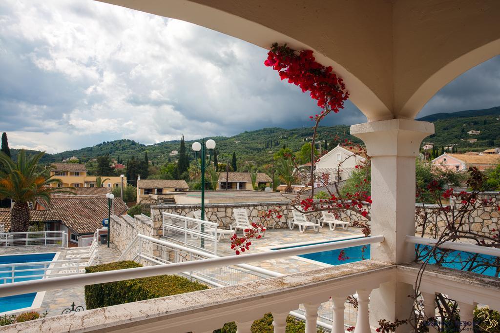 Memento Resort Kassiopi Exterior photo