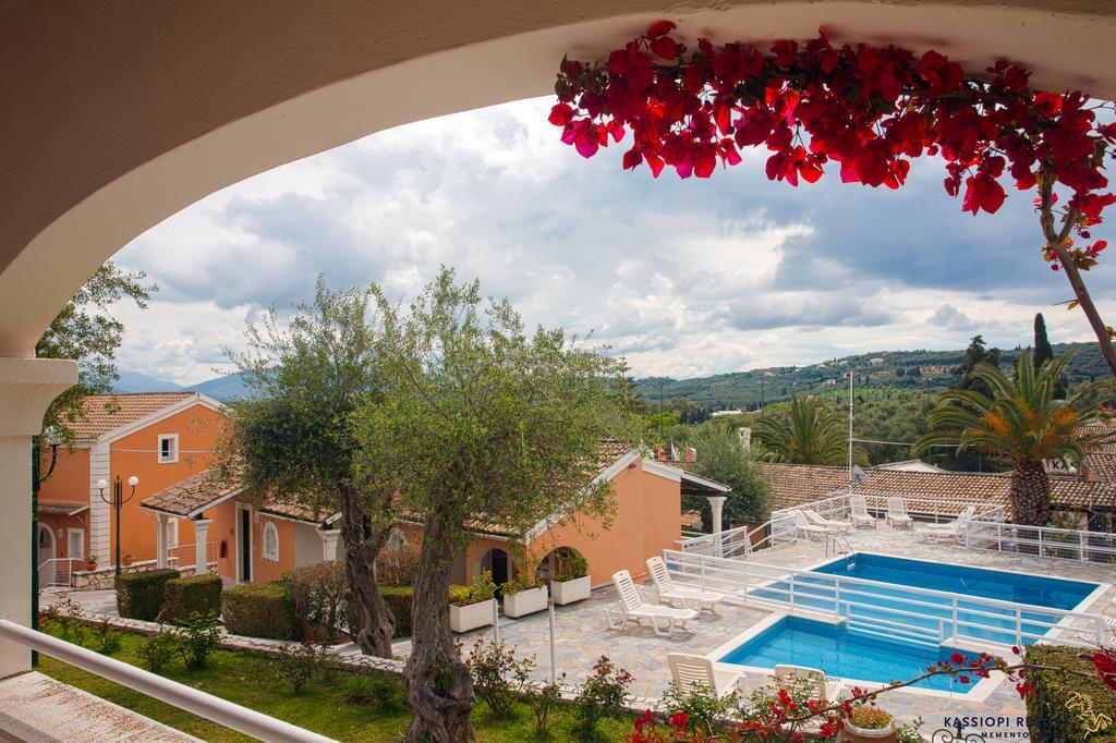 Memento Resort Kassiopi Exterior photo