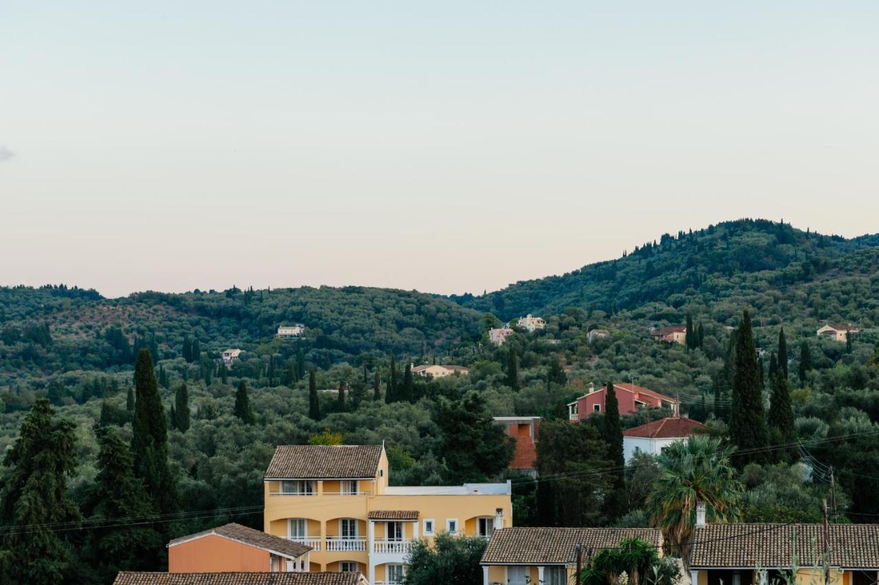 Memento Resort Kassiopi Exterior photo